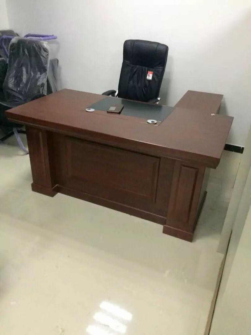 合肥辦公家具廠家直銷，一站式采購老板桌、員工桌、會(huì)議前臺(tái)桌